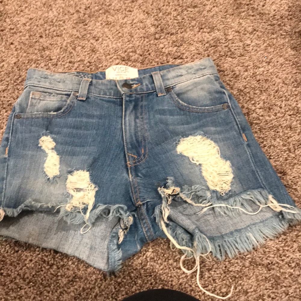 Vice denim jean shorts size 26 high waisted
